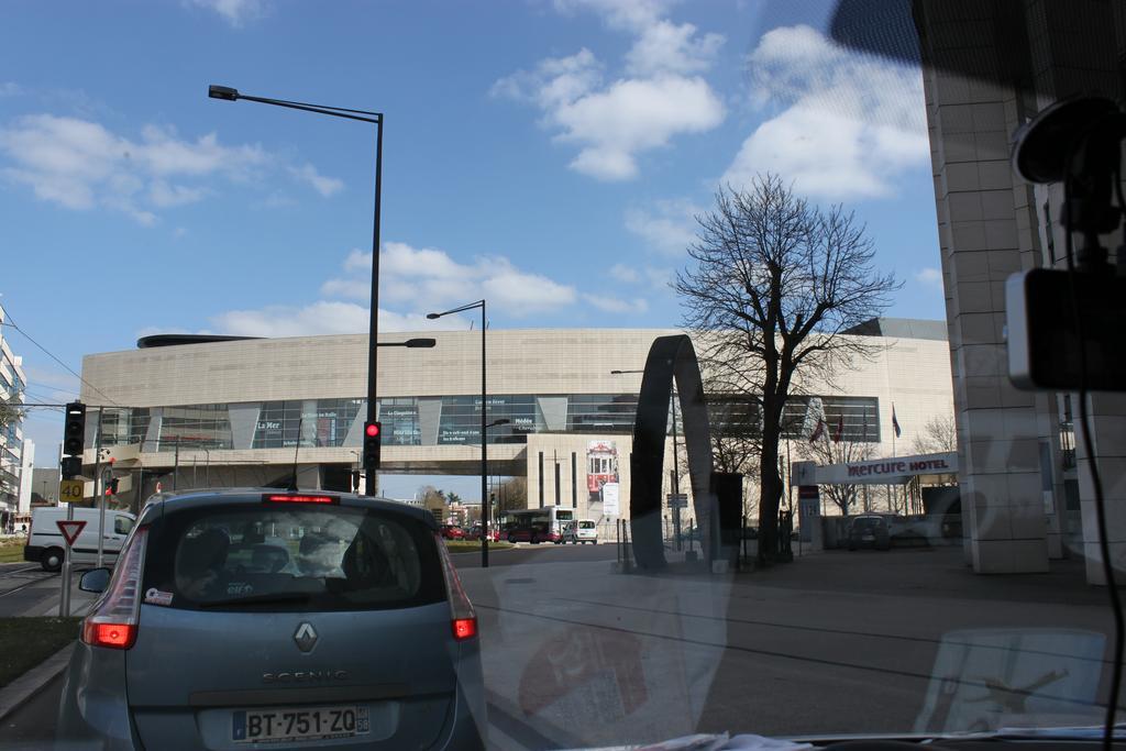 Studio Meuble Dijon Leilighet Eksteriør bilde